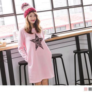 Star Print Double Pocket Dress