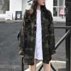 Lettering Elbow-sleeve T-shirt / Camouflage Buttoned Jacket