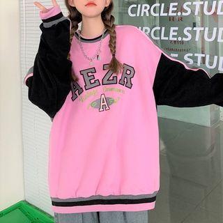Color Block Loose-fit Lettering Sweatshirt