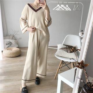 Set: Contrast Trim V-neck Sweater + Wide Leg Pants