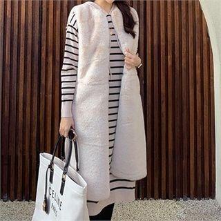 Hook-and-eye Long Eco Fur Vest