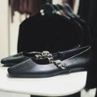 Square Toe Flats With Chain
