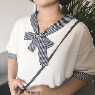 Short-sleeve Bow Neck T-shirt