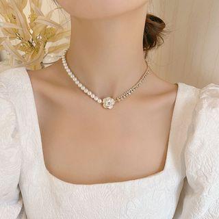 Faux Pearl Floral Necklace D1097 - Camellia - White & Gold - One Size