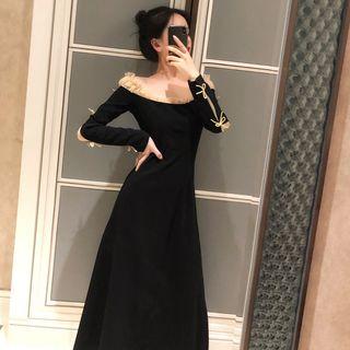 Long-sleeve Off-shoulder Midi Dress