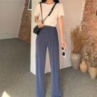 Short-sleeve Twist-front T-shirt / Sweatpants