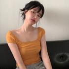 Short-sleeve Cropped T-shirt Curcumin - One Size