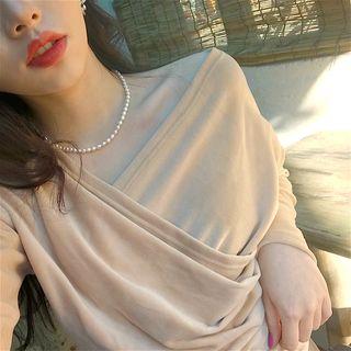 Plain V-neck Velvet Cropped Top