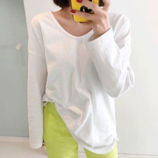 Scoop-neck Patch-detail T-shirt