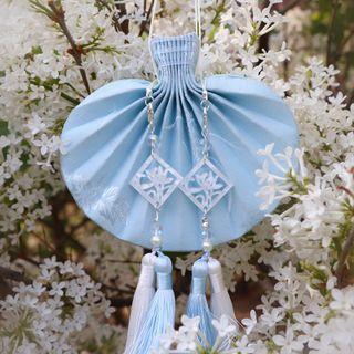 Flower Print Tassel Pouch / Hair Tie