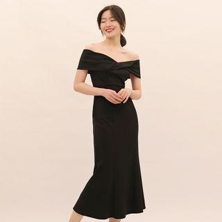 Short-sleeve Off-shoulder Midi Mermaid Dress