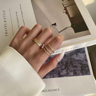 Set Of 2 : Alloy Ring (assorted Designs)