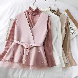 Set: High-neck T-shirt + Patchwork Wool Vest With Belt