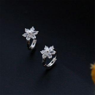 Rhinestone Snowflake Ear Cuff 1 Piece - Silver - One Size