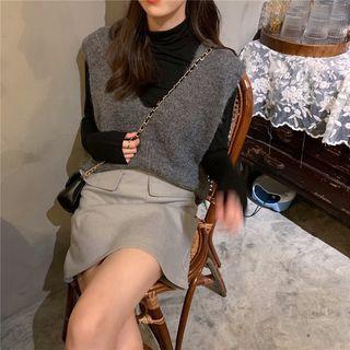 Loose-fit Plain Top / Knit Vest