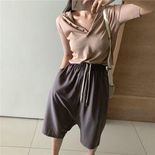 Plain Short-sleeve Slim-fit Hooded Knit Top / Loose-fit Shorts