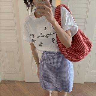 Short-sleeve Butterfly Printed T-shirt / Asymmetric Plaid Skirt