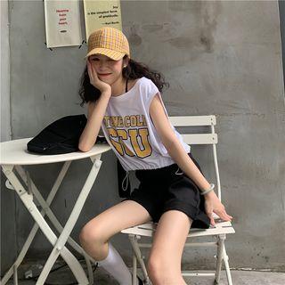 Sleeveless Letter T-shirt / Wide-leg Shorts