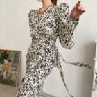 Puff-shoulder Pattern Wrap Dress