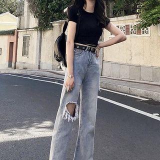 Short-sleeve Cropped T-shirt / Distressed Wide-leg Jeans / Faux Leather Grommet Belt