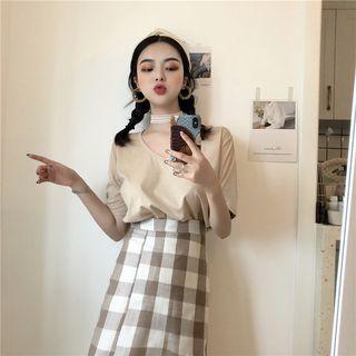 Set: Plain Short Sleeve T-shirt + Plaid Midi Skirt