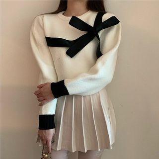 Ribbon Sweater / Pleated Skirt