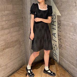 Short-sleeve Square-neck Dress