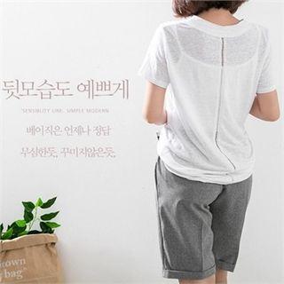 V-neck Short-sleeve Perforated-trim T-shirt