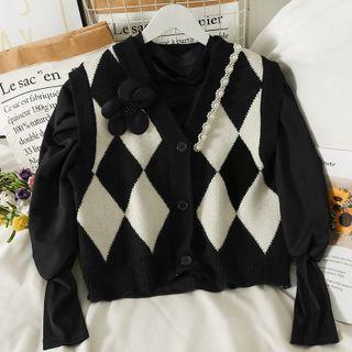 Set: Details Argyle Button-up Knit Vest + Puff-sleeve Plain Top