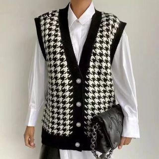 Houndstooth Button-up Sweater Vest