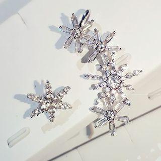 Non-matching Rhinestone Snowflake Earring Snowflake - Silver - One Size