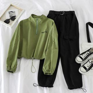 Long-sleeve Lettering Zipped Top / High-waist Cargo Pants