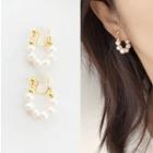Freshwater Pearl Hoop Cuff Earring 1 Pair - Clip On Earring - Pearl White & Gold - One Size