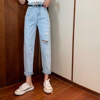 Short-sleeve Cropped Knit Top / Washed Ripped Harem Jeans