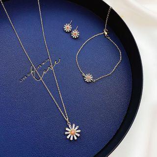 Alloy Daisy Pendant Necklace / Bracelet / Dangle Earring
