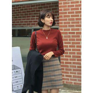 Slim-fit Colored Knit Top