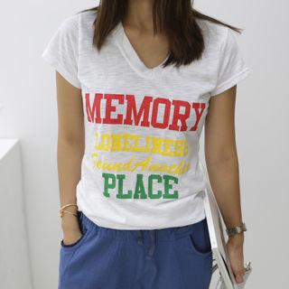 V-neck Letter-printed Distressed T-shirt