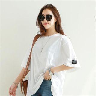 Letter-tag Loose-fit T-shirt