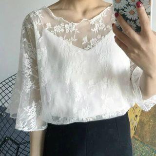 Set: Bell-sleeve Lace Top + Strap Top