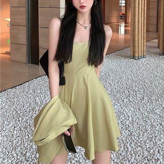 Short-sleeve Cropped Blazer / Sleeveless Plain Mini Dress