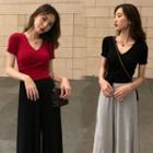 Short-sleeve Wrap T-shirt / Wide-leg Pants