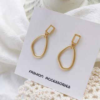 Cut-out Geometry Drop Earring