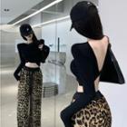 Long-sleeve Plain Cropped Top / Leopard Pants