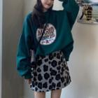 Printed Sweatshirt / Leopard Print Skirt / Set