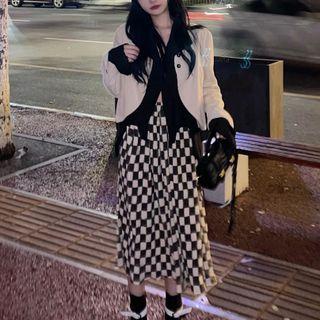 Checkerboard Skirt / Plain Blazer / Shirt