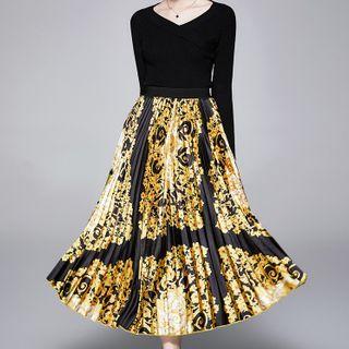 Set: V-neck Long-sleeve Knit Top + Printed Midi Accordion Pleat Skirt