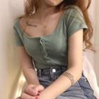 Buttoned Ribbed Short-sleeve T-shirt