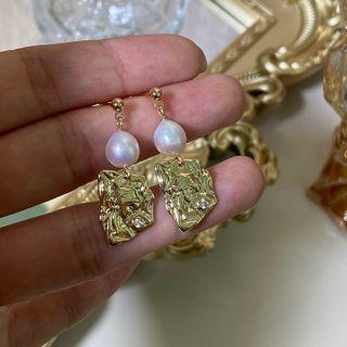 Geometric Pearl Drop Earring