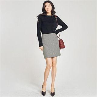 Zip-back Twill Mini Skirt