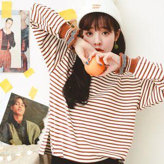 Slit-side Striped Pullover